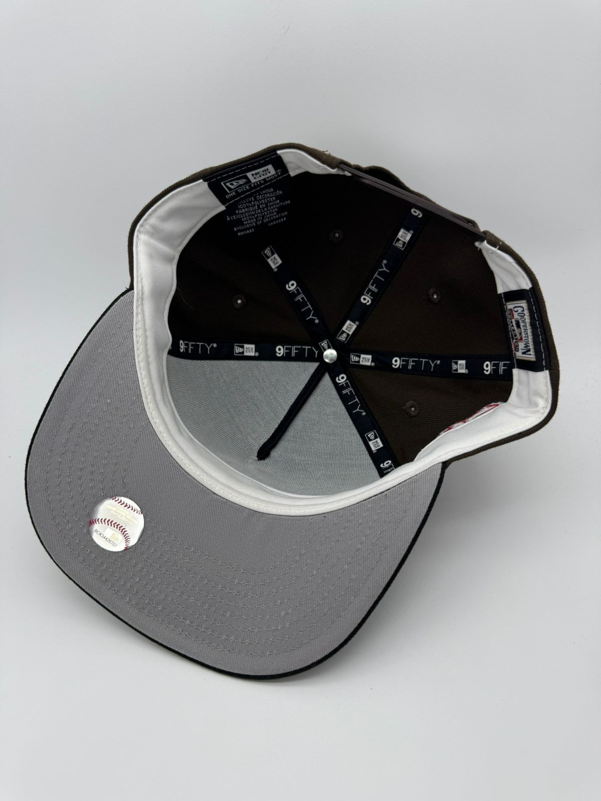NEW ERA ANGELINOS CAFE