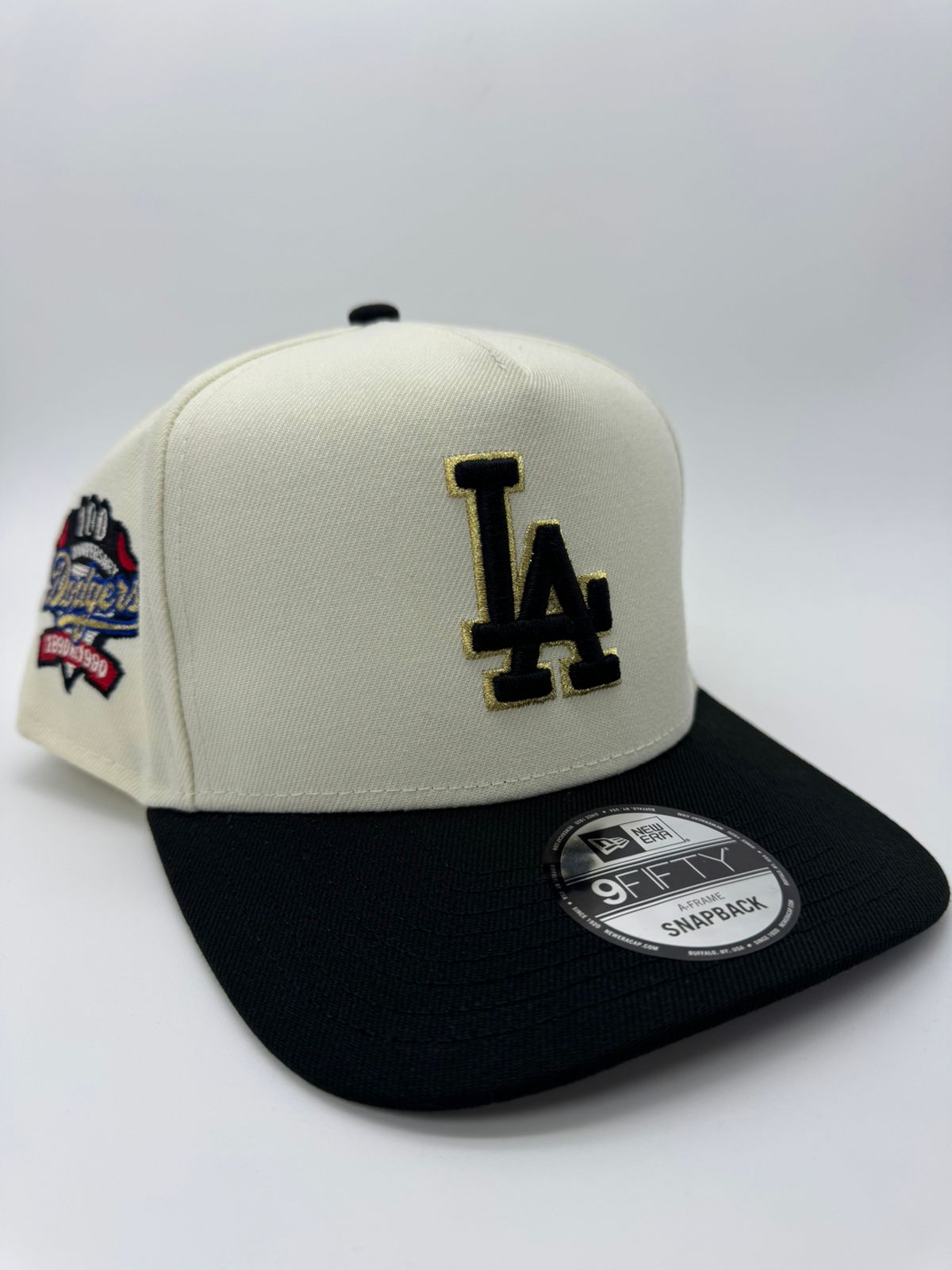NEW ERA LA BEIGE/DORADO