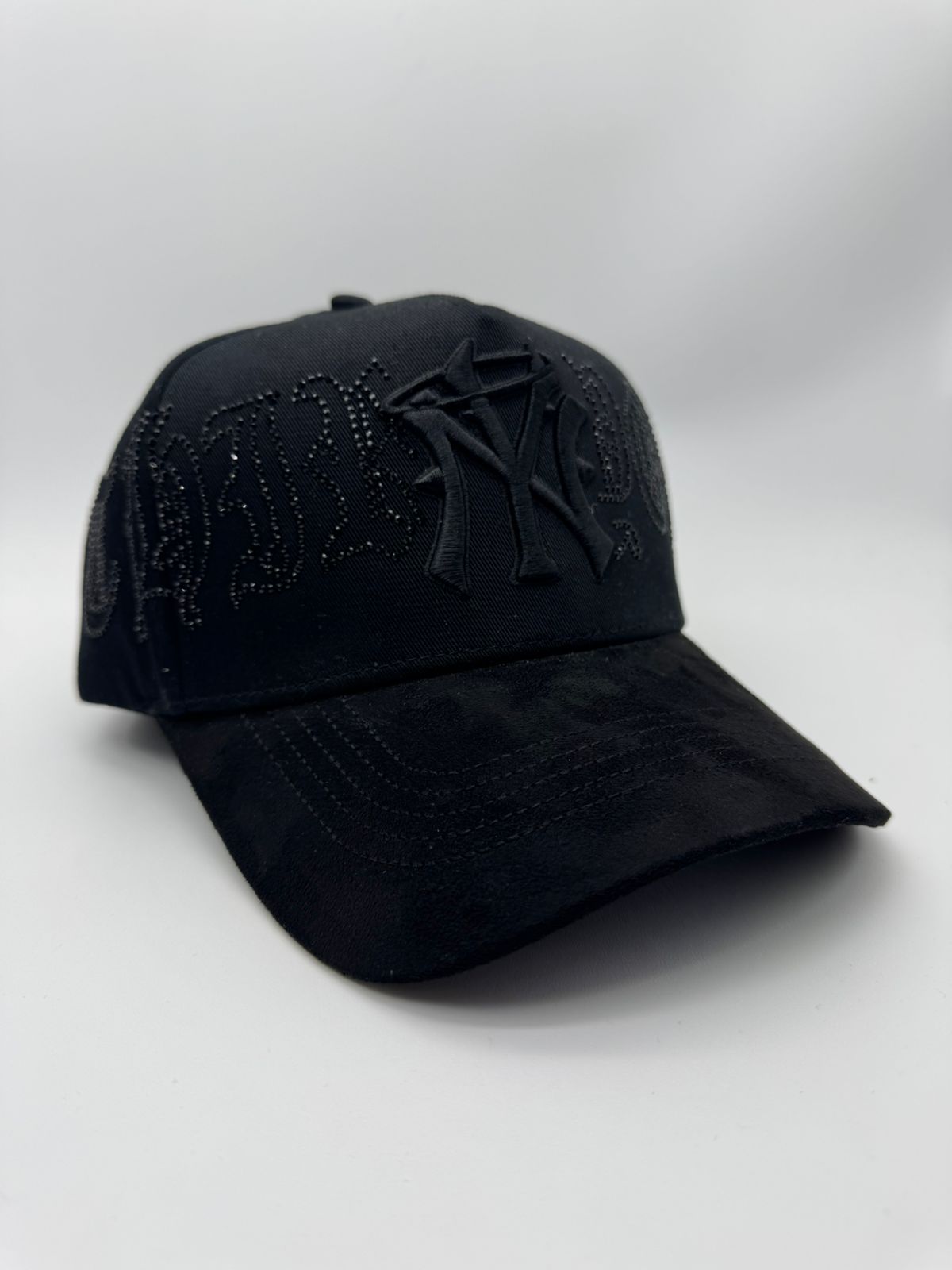 31 HATS CRYSTAL BLACK