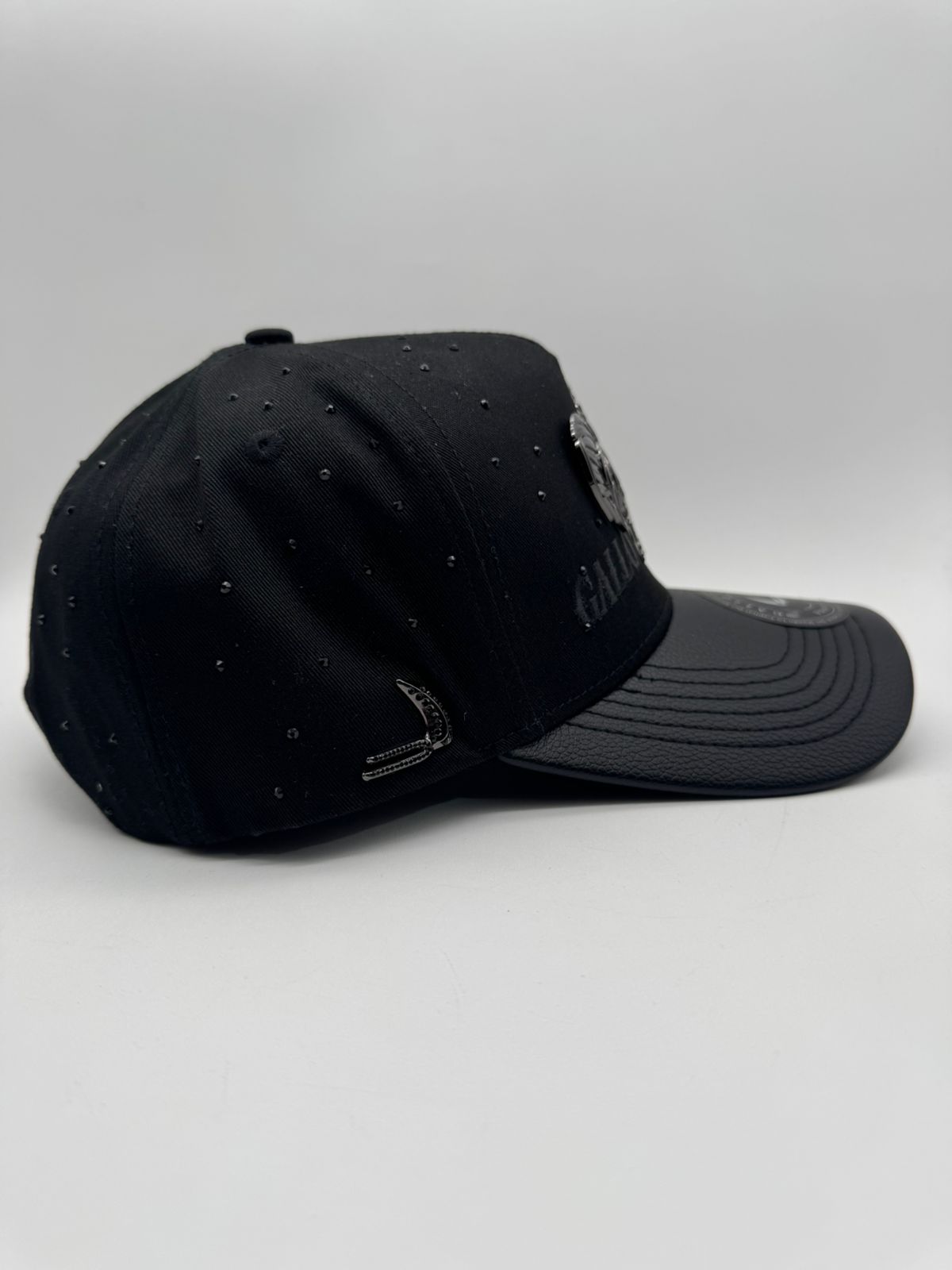 FLORENCE CAPS GALLO BRILLOS NEGROS