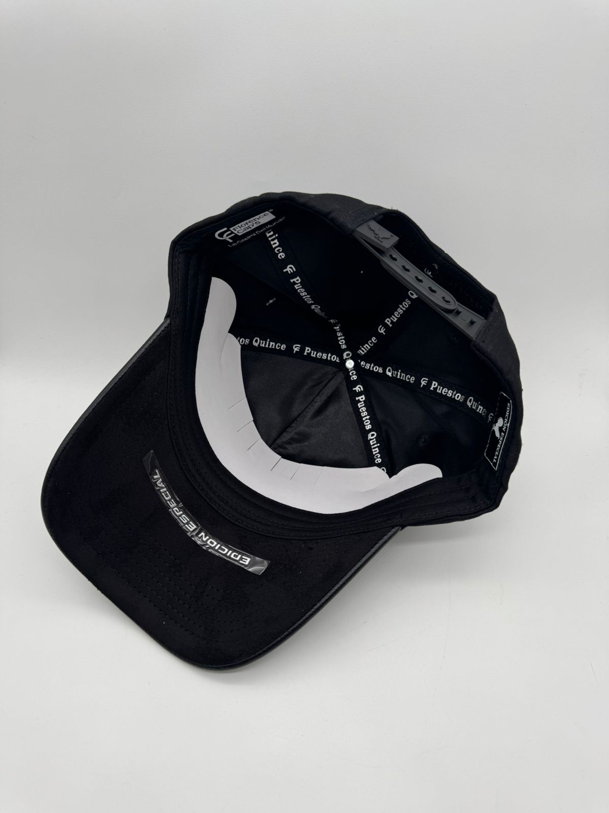 FLORENCE CAPS GALLO BRILLOS NEGROS