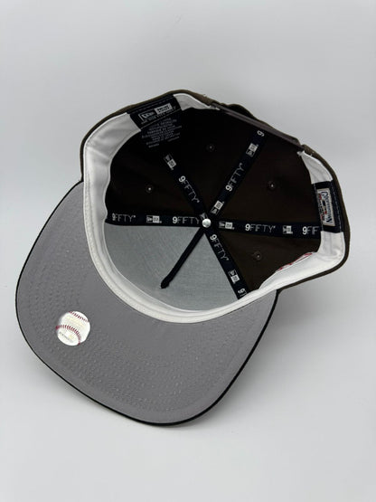 NEW ERA ANGELINOS CAFE