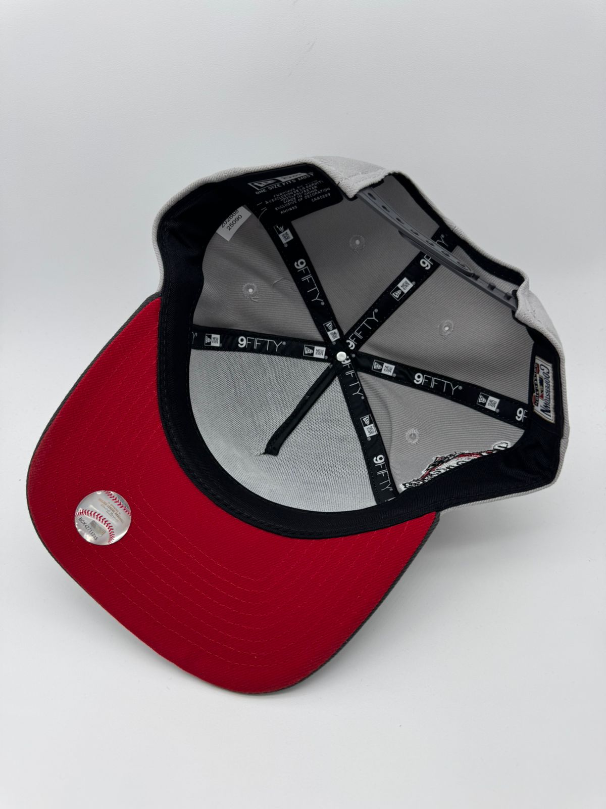 NEW ERA YANKEES GRIS CORAZON