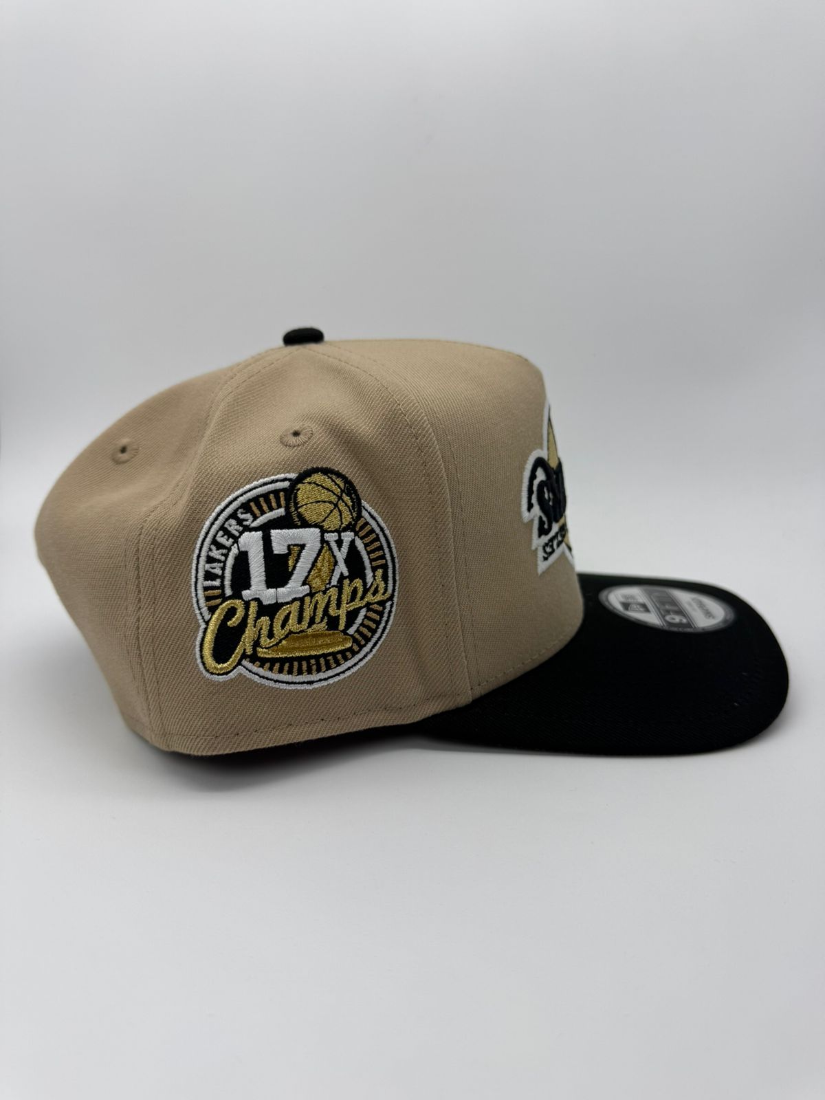 NEW ERA LAKERS CAFE