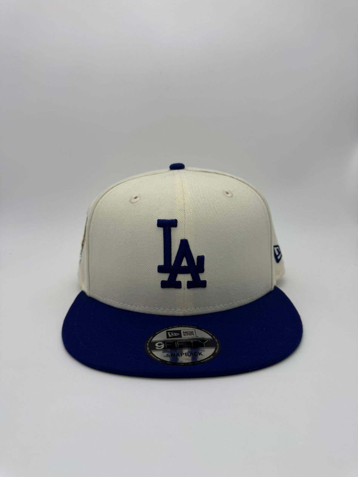 NEW ERA LA BEIGE/AZUL MAYOREO