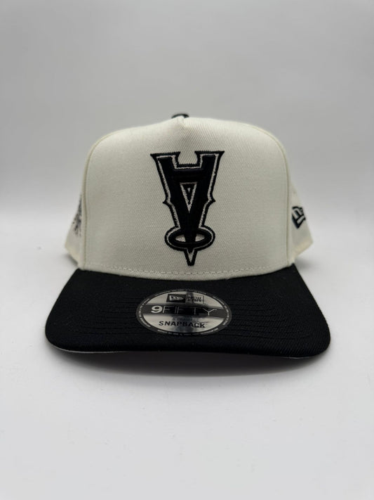 NEW ERA ANGELES BEIGE/NEGRO