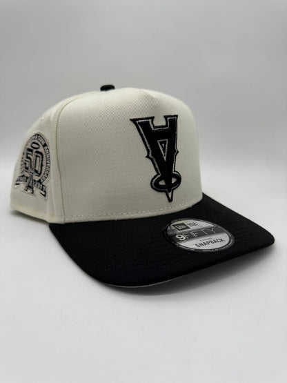 NEW ERA ANGELES BEIGE/NEGRO