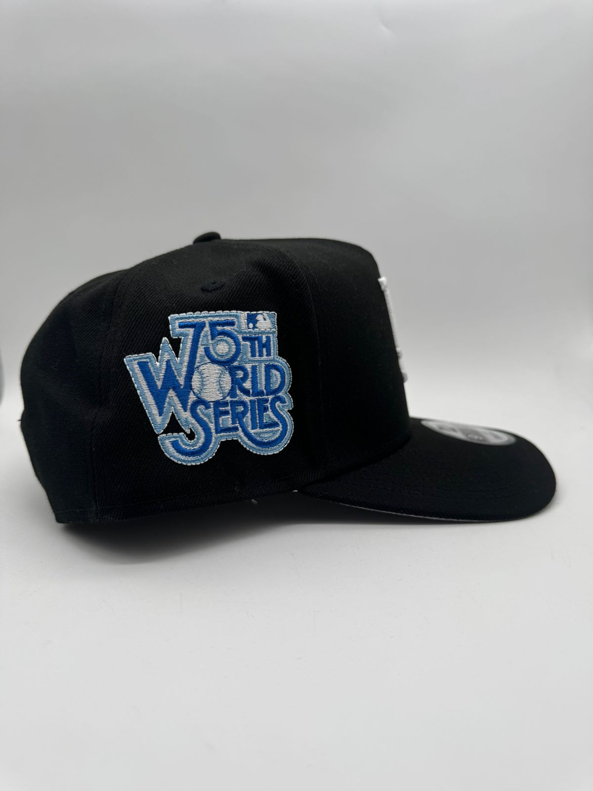 NEW ERA LA ROSA AZUL MAYOREO