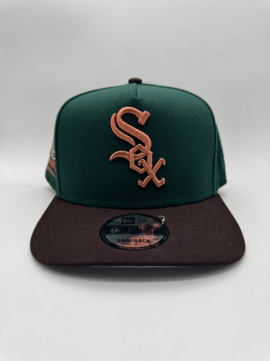NEW ERA SOX VERDE/CAFE MAYOREO