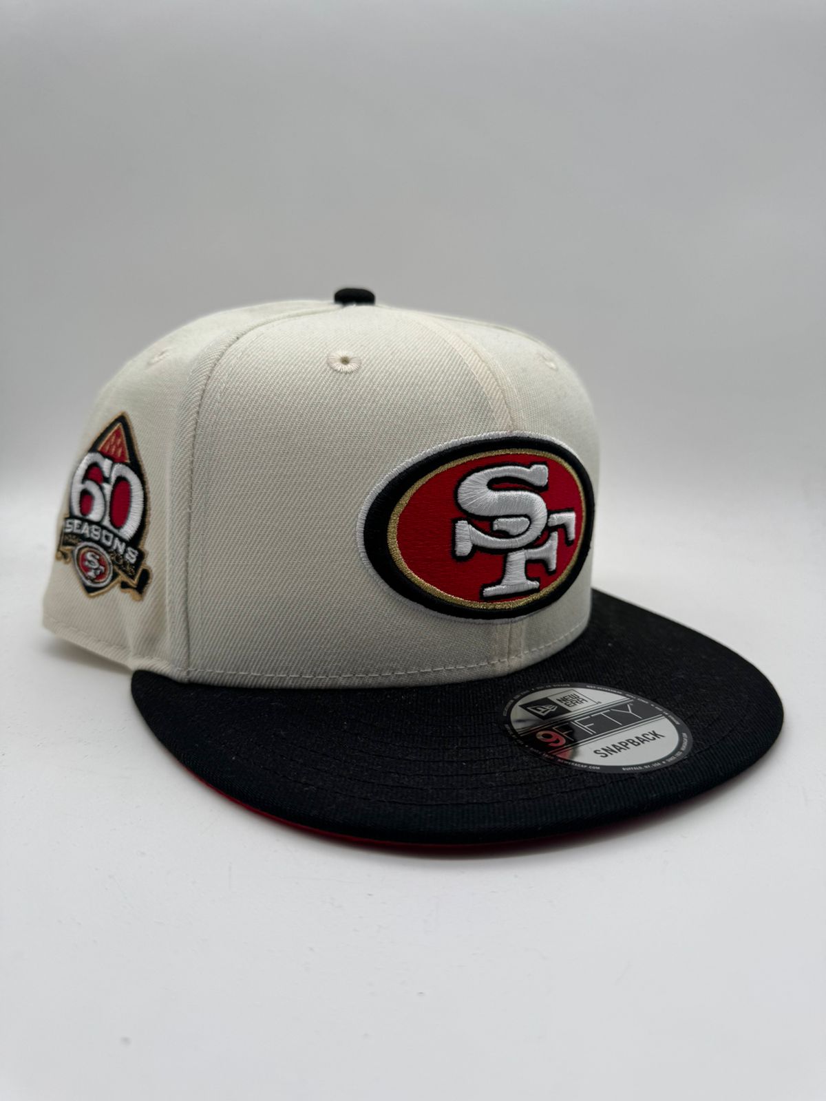 NEW ERA SAN FRANCISCO BEIGE/NEGRO MAYOREO