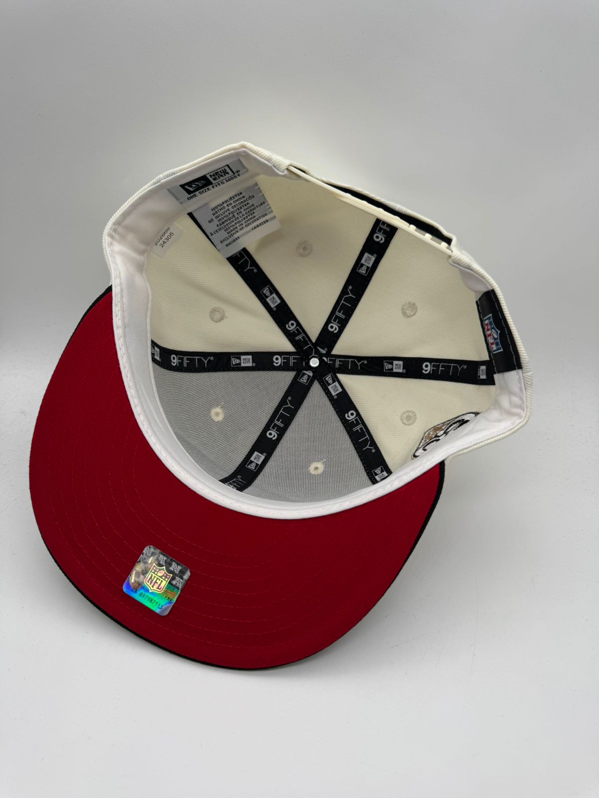 NEW ERA SAN FRANCISCO BEIGE/NEGRO MAYOREO