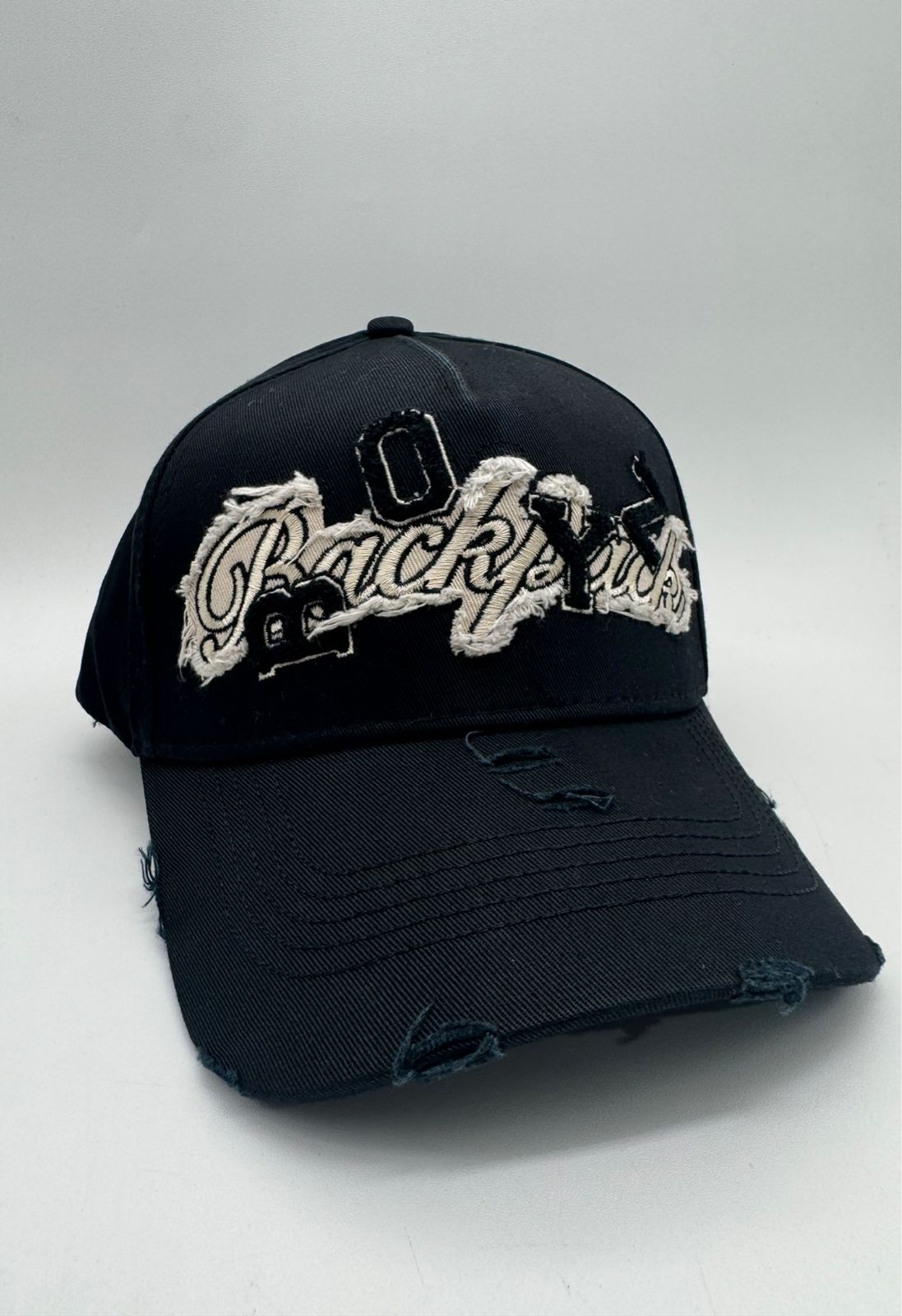 31 HATS BACK PACK PARCHES