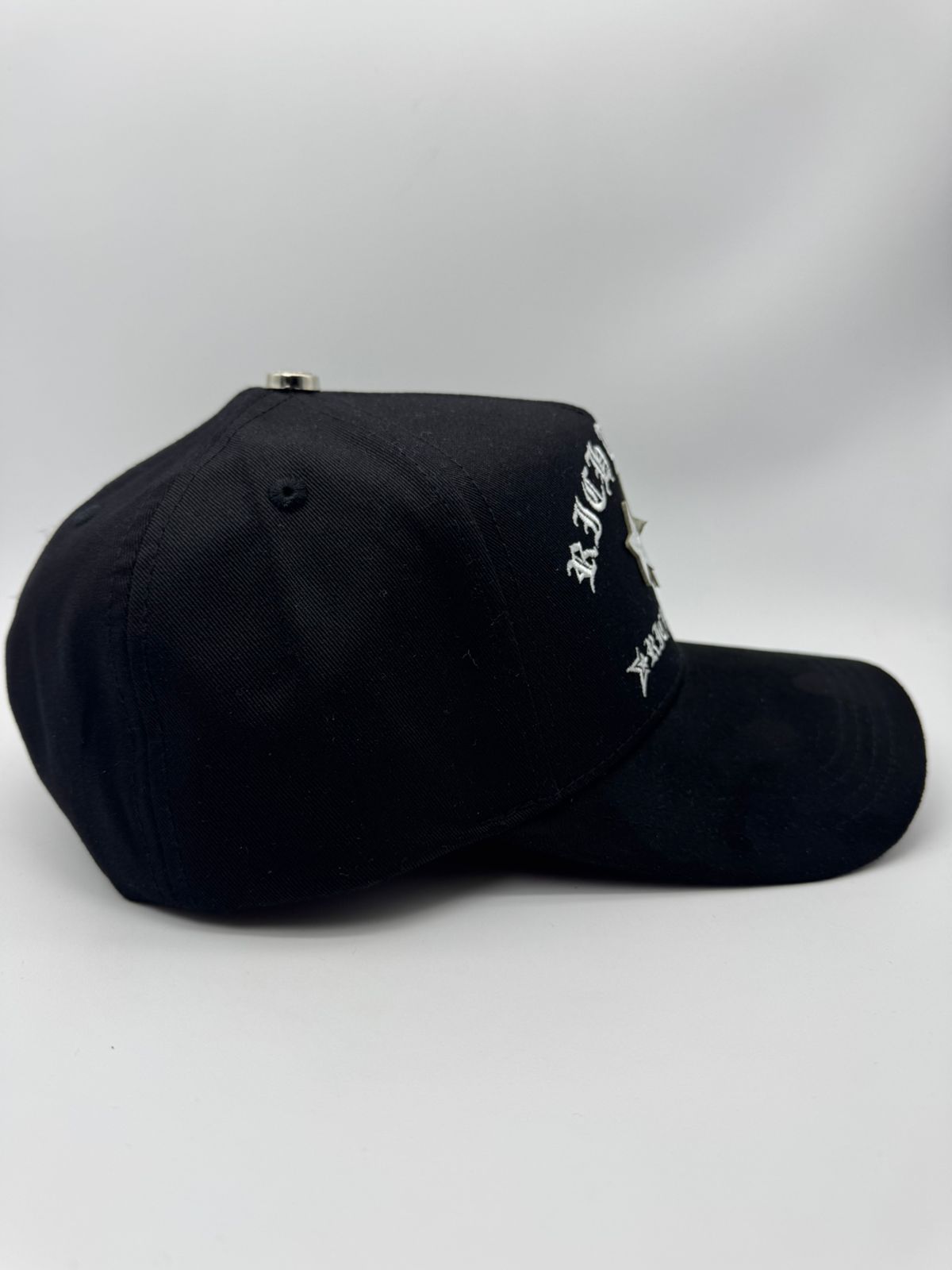 BARBAS HATS RICH THE KID