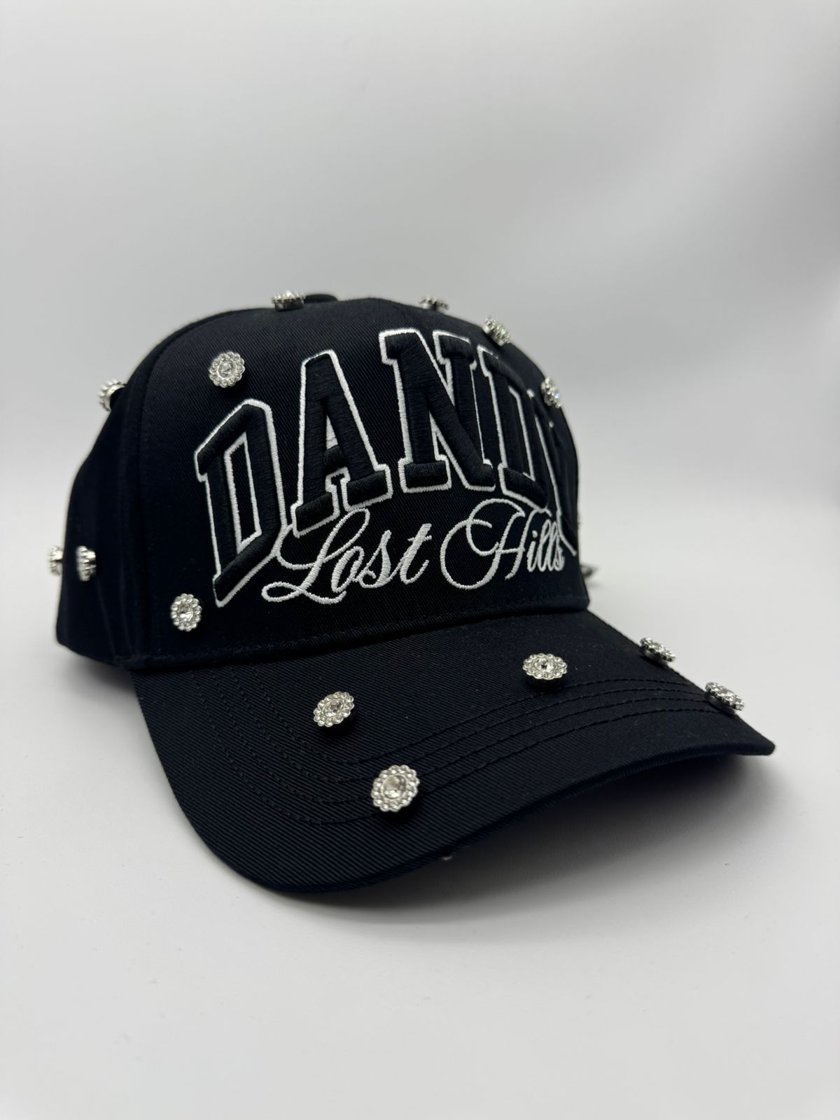 DANDY HATS HANDLE WHIT CARE