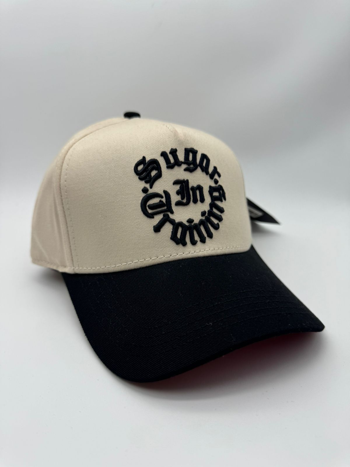 JC HATS SUGAR BEIGE/NEGRA