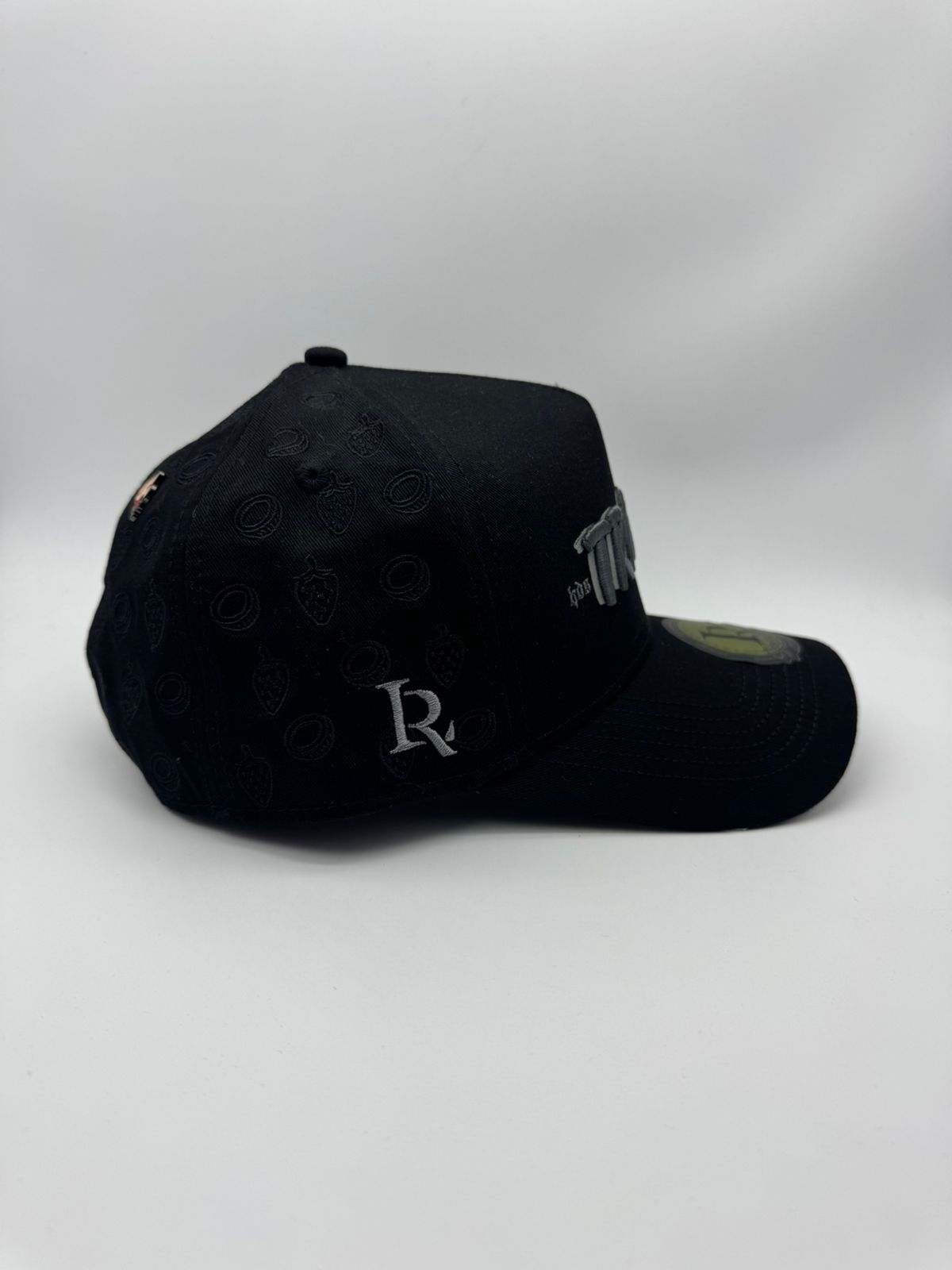 JC HATS TRAKAS NEGRAS