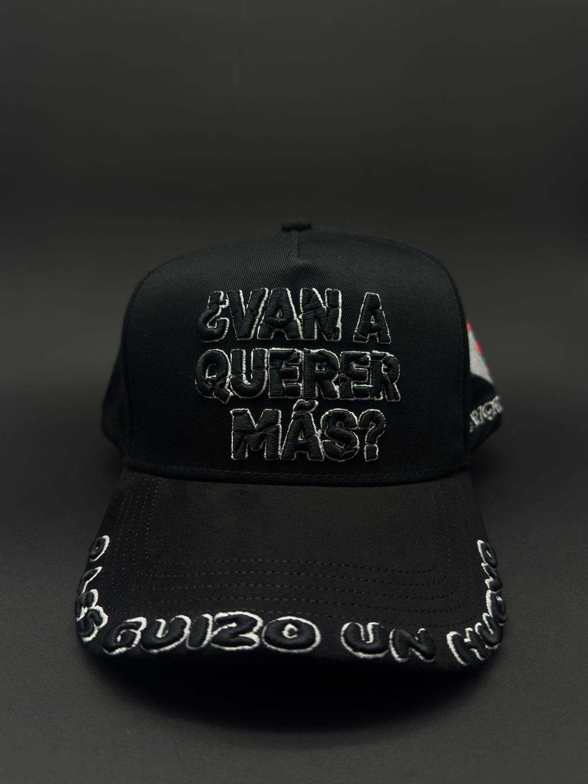 120 HATS  " VAN A QUERER MAS "